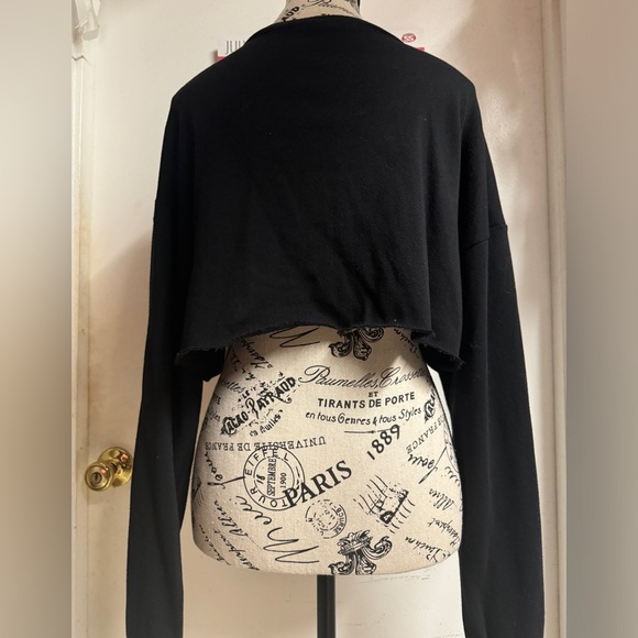 FEMME Black Long Sleeve Cropped Top - Picture 4 of 4